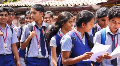 മലപ്പുറത്ത് വീണ്ടും പ്ലസ് വൺ സീറ്റ് പ്രതിസന്ധി; 4800-ലധികം വിദ്യാർത്ഥികൾ പുറത്താകാൻ സാധ്യത
