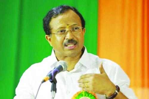 ഗവർണർ അദ്ദേഹത്തിന്റെ ചുമതലയാണ് നിർവ്വഹിക്കുന്നതെന്ന് വി. മുരളീധരൻ