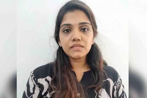 എംഡിഎംഎ കച്ചവടത്തിന് ഹൈടെക് വഴി: ലൊക്കേഷൻ അയച്ചുനൽകി അധ്യാപികമാരുടെ ലഹരിവില്പന, അറസ്റ്റ്
