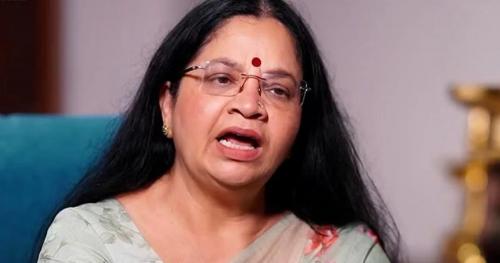 ദിലീപിനെ തിരിച്ചെടുക്കാനുള്ള നീക്കം; ഫെഫ്കയിൽ നിന്ന് ഭാഗ്യലക്ഷ്മി രാജിവെച്ചു