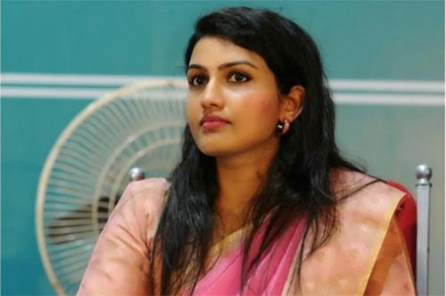ആശയക്കുഴപ്പം സൃഷ്ടിച്ച് എറണാകുളം കളക്ടറുടെ സ്കൂൾ അവധി പ്രഖ്യാപനം ആശയക്കുഴപ്പം സൃഷ്ടിച്ച് എറണാകുളം കളക്ടറുടെ സ്കൂൾ അവധി പ്രഖ്യാപനം