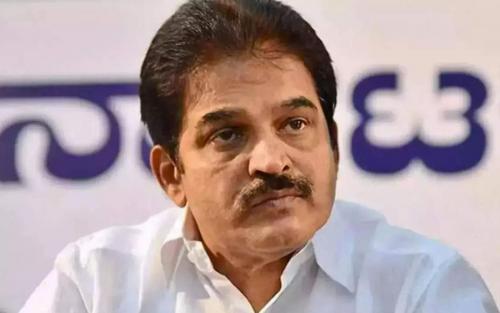 മാനനഷ്ടക്കേസ്; കോണ്ഗ്രസ് സുപ്രീംകോടതിയെ സമീപിക്കുമെന്ന് വേണുഗോപാല് മാനനഷ്ടക്കേസ്; കോണ്ഗ്രസ് സുപ്രീംകോടതിയെ സമീപിക്കുമെന്ന് വേണുഗോപാല്