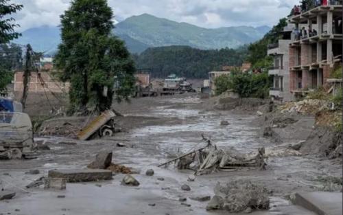 നേപ്പാളിൽ പ്രളയഭീതി വിട്ടൊഴിയുന്നില്ല: മരണസംഖ്യ 1127, തെരച്ചിൽ ഊർജ്ജിതം
