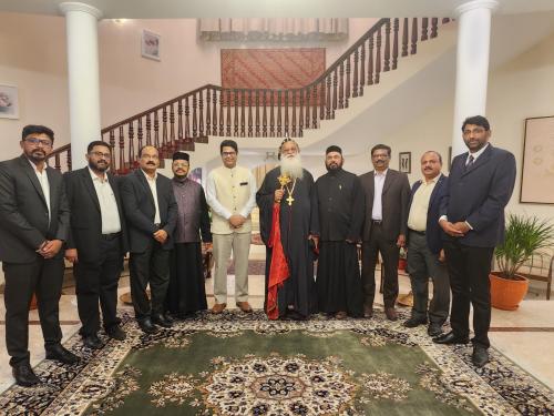 മാർ കൂറിലോസ് മെത്രാപ്പോലീത്ത ബഹ്‌റൈനിലെ ഇന്ത്യൻ അംബാസഡറെ സന്ദർശിച്ചു