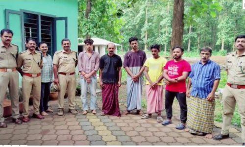 സംരക്ഷിത മത്സ്യത്തെ വേട്ടയാടിയ സംഘം പിടിയിൽ