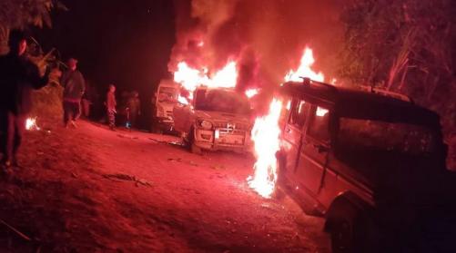 നാഗാലാൻഡിൽ വെടിവയ്പ്പ്; 11 പ്രദേശവാസികൾ കൊല്ലപ്പെട്ടു നാഗാലാൻഡിൽ വെടിവയ്പ്പ്; 11 പ്രദേശവാസികൾ കൊല്ലപ്പെട്ടു