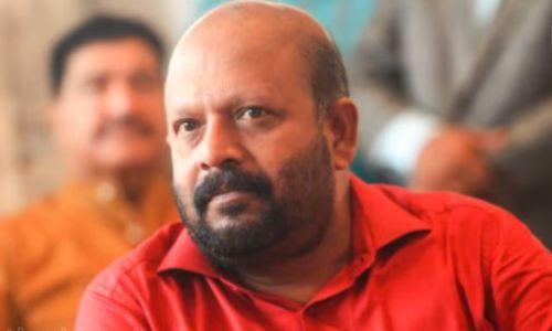 ടൊവിനോയ്ക്കൊപ്പമുള്ള ചിത്രം പ്രചരിപ്പിച്ചു’; വിഎസ് സുനിൽകുമാറിനെതിരെ തെരഞ്ഞെടുപ്പ് ചട്ടലംഘനത്തിന് പരാതി ടൊവിനോയ്ക്കൊപ്പമുള്ള ചിത്രം പ്രചരിപ്പിച്ചു’; വിഎസ് സുനിൽകുമാറിനെതിരെ തെരഞ്ഞെടുപ്പ് ചട്ടലംഘനത്തിന് പരാതി