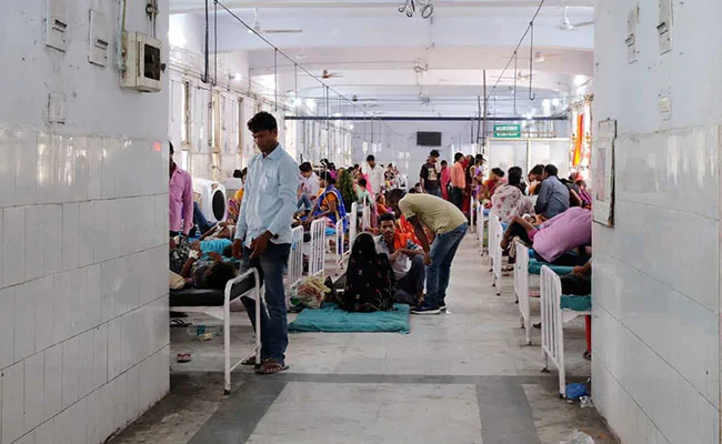 മസ്തിഷ്ക ജ്വരം: മരിച്ചവരുടെ എണ്ണം 150 ആയി: സീനിയർ ഡോക്ടർക്ക് സസ്പെൻഷൻ