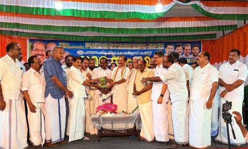 ബഹ്റൈൻ പ്രവാസി സുനിൽ തോമസ് റാന്നിയുടെ 'ട്രാവൽ ഫീൽസ് ആൻഡ് ഫീഡ്സ്' പ്രകാശനം ചെയ്തു ബഹ്റൈൻ പ്രവാസി സുനിൽ തോമസ് റാന്നിയുടെ 'ട്രാവൽ ഫീൽസ് ആൻഡ് ഫീഡ്സ്' പ്രകാശനം ചെയ്തു