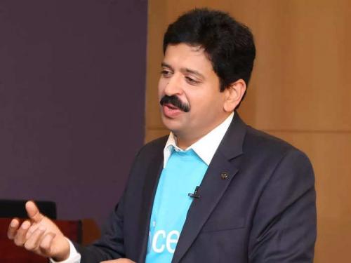 മുതുകാട് പ്രതിഫലം വാങ്ങിയുളള ജാലവിദ്യ നിർത്തുന്നു മുതുകാട് പ്രതിഫലം വാങ്ങിയുളള ജാലവിദ്യ നിർത്തുന്നു