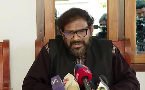ആസിഫിനെ മനഃപൂർവം അപമാനിച്ചിട്ടില്ല; മോശം പെരുമാറ്റത്തിൽ മാപ്പ് പറഞ്ഞ് സംഗീത സംവിധായകൻ രമേശ് നാരായൺ ആസിഫിനെ മനഃപൂർവം അപമാനിച്ചിട്ടില്ല; മോശം പെരുമാറ്റത്തിൽ മാപ്പ് പറഞ്ഞ് സംഗീത സംവിധായകൻ രമേശ് നാരായൺ