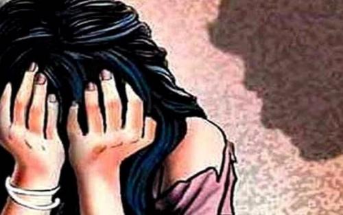 12 പെൺകുട്ടികളെ പീഡിപ്പിച്ച സർക്കാർ സ്കൂൾ അധ്യാപകൻ അറസ്റ്റിൽ 12 പെൺകുട്ടികളെ പീഡിപ്പിച്ച സർക്കാർ സ്കൂൾ അധ്യാപകൻ അറസ്റ്റിൽ