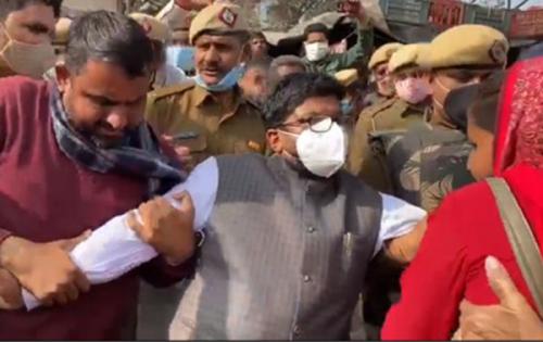 കര്‍ഷക സമരം; കെ.കെ രാഗേഷും കൃഷ്‌ണപ്രസാദും ഉൾപ്പടെ ഇടത് നേതാക്കൾ അറസ്‌റ്റിൽ