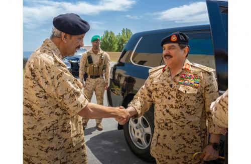 ബി.ഡി.എഫ് ഉദ്യോഗസ്ഥരുമായി കൂടിക്കാഴ്ച നടത്തി ബഹ്‌റൈൻ രാജാവ്