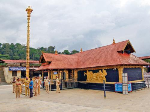 മണ്ഡല മകരവിളക്ക് തീർത്ഥാടനത്തിനായി ശബരിമല നട തുറന്നു