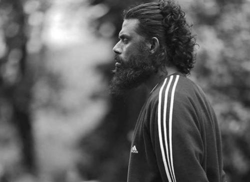 പോലീസായി വിനായകന്‍