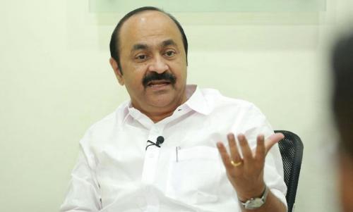 സിപിഐഎമ്മും ഡൽഹിയിലെ സംഘപരിവാറും തമ്മിൽ അവിഹിതം; വിമർശനവുമായി വി.ഡി സതീശൻ സിപിഐഎമ്മും ഡൽഹിയിലെ സംഘപരിവാറും തമ്മിൽ അവിഹിതം; വിമർശനവുമായി വി.ഡി സതീശൻ