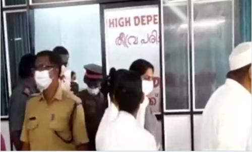 കായംകുളത്ത് സ്കൂളിൽ ഭക്ഷ്യ വിഷബാധ; 20 കുട്ടികൾ ആശുപത്രിയിൽ കായംകുളത്ത് സ്കൂളിൽ ഭക്ഷ്യ വിഷബാധ; 20 കുട്ടികൾ ആശുപത്രിയിൽ