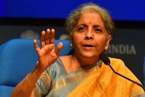 മൂന്ന് കാർഷിക നിയമങ്ങൾ പിൻവലിക്കുന്നത് സർക്കാരിന്റെ ബലഹീനതയല്ലെന്ന് നിർമ്മല സീതാരാമൻ മൂന്ന് കാർഷിക നിയമങ്ങൾ പിൻവലിക്കുന്നത് സർക്കാരിന്റെ ബലഹീനതയല്ലെന്ന് നിർമ്മല സീതാരാമൻ