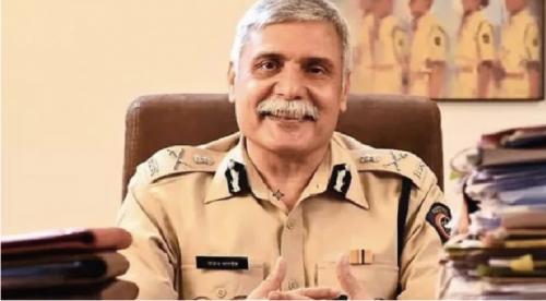 നാഷണൽ സ്റ്റോക്ക് എക്സ്ചേഞ്ചിലെ അഴിമതി: മുംബൈ മുൻ പോലീസ് കമ്മീഷണർ സഞ്ജയ് പാണ്ഡെ അറസ്റ്റിൽ നാഷണൽ സ്റ്റോക്ക് എക്സ്ചേഞ്ചിലെ അഴിമതി: മുംബൈ മുൻ പോലീസ് കമ്മീഷണർ സഞ്ജയ് പാണ്ഡെ അറസ്റ്റിൽ