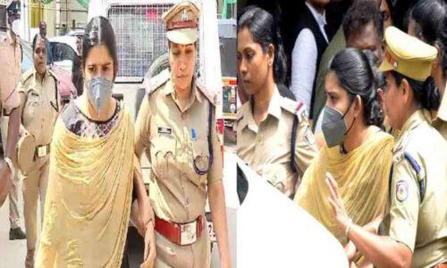 പുതുവർഷത്തിലെ ആദ്യ തടവുകാരിയായി അട്ടകുളങ്ങര ജയിലിൽ ഗ്രീഷ്മ പുതുവർഷത്തിലെ ആദ്യ തടവുകാരിയായി അട്ടകുളങ്ങര ജയിലിൽ ഗ്രീഷ്മ