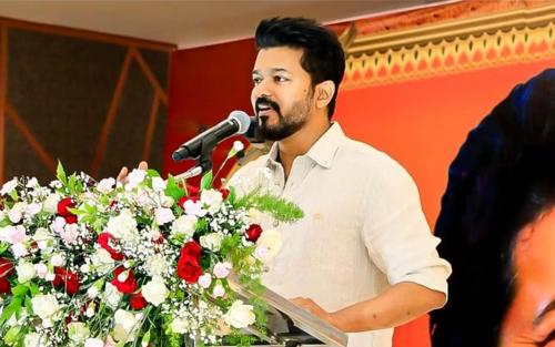 നടൻ വിജയ് സിനിമയിൽ നിന്ന് ഇടവേള എടുക്കുന്നു; നിയമസഭ തെരഞ്ഞടുപ്പ് ലക്ഷ്യമെന്ന് സൂചന