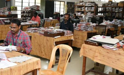 ശനിയാഴ്ച അവധി ഇനി ഇല്ല; സര്‍ക്കാർ ഓഫീസുകൾ സാധാരണ നിലയിലേക്ക്