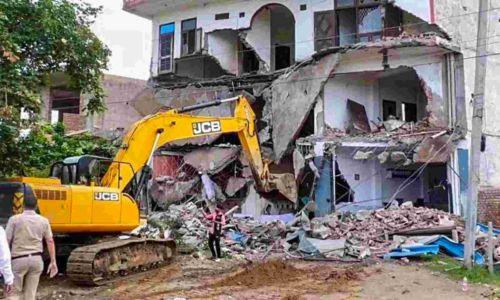 പ്രത്യേകസമുദായത്തിന്റെ കെട്ടിടങ്ങൾ ഇടിച്ചു ‌നിരത്തുന്നത് അംഗീകരിക്കില്ലെന്ന് പഞ്ചാബ് ഹരിയാന ഹൈക്കോടതി